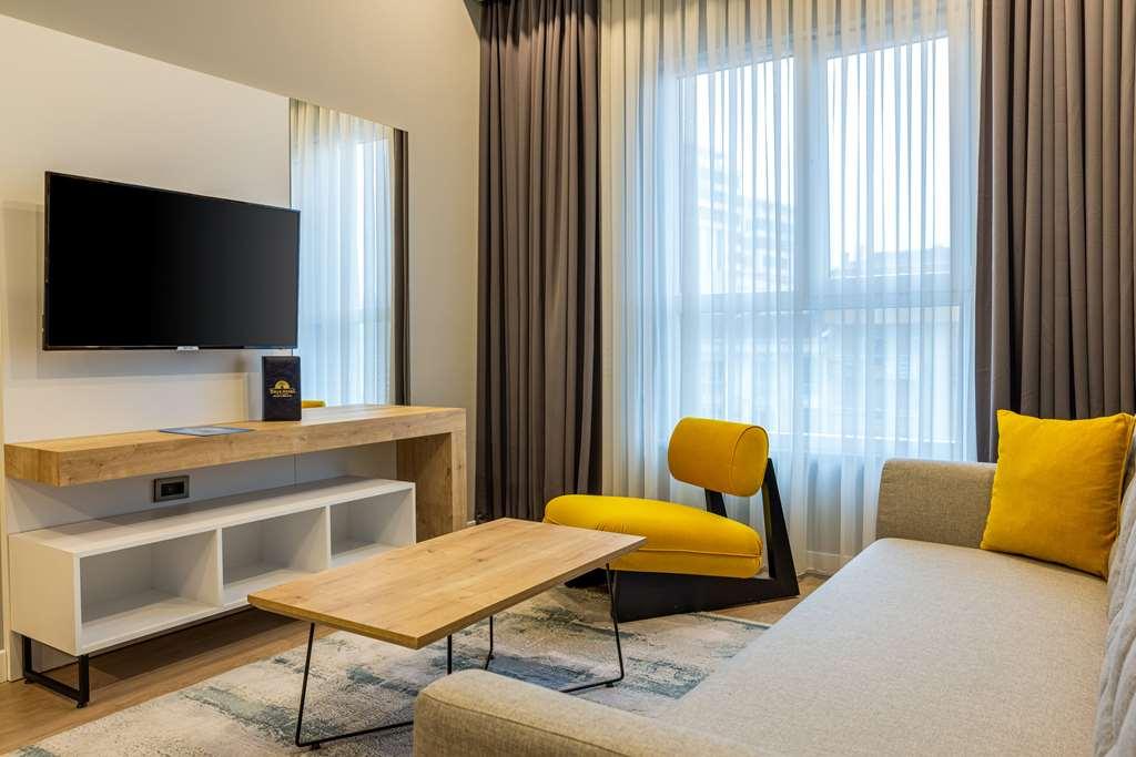 Days Inn & Suites By Wyndham Esenyurt Istanbul Rum bild