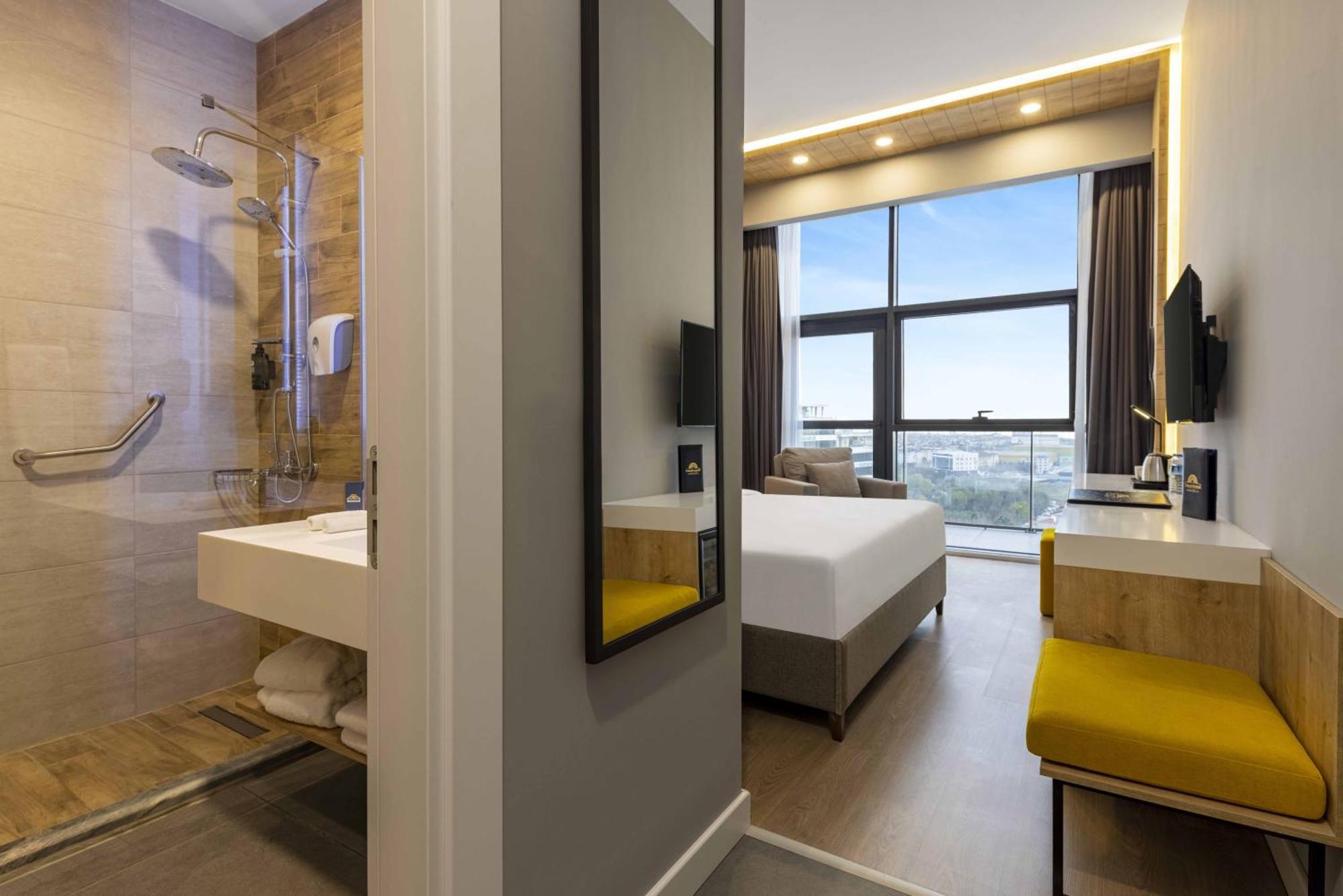 Days Inn & Suites By Wyndham Esenyurt Istanbul Exteriör bild